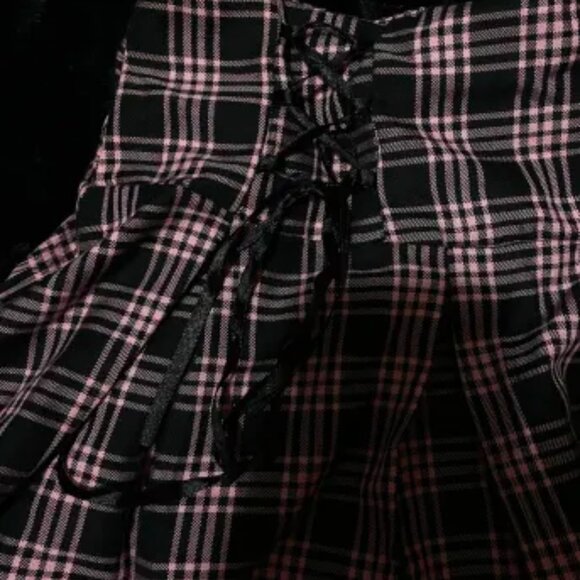 Pink And Black Plaid Ribbon Hot Topic Skirt - Picture 2 of 4